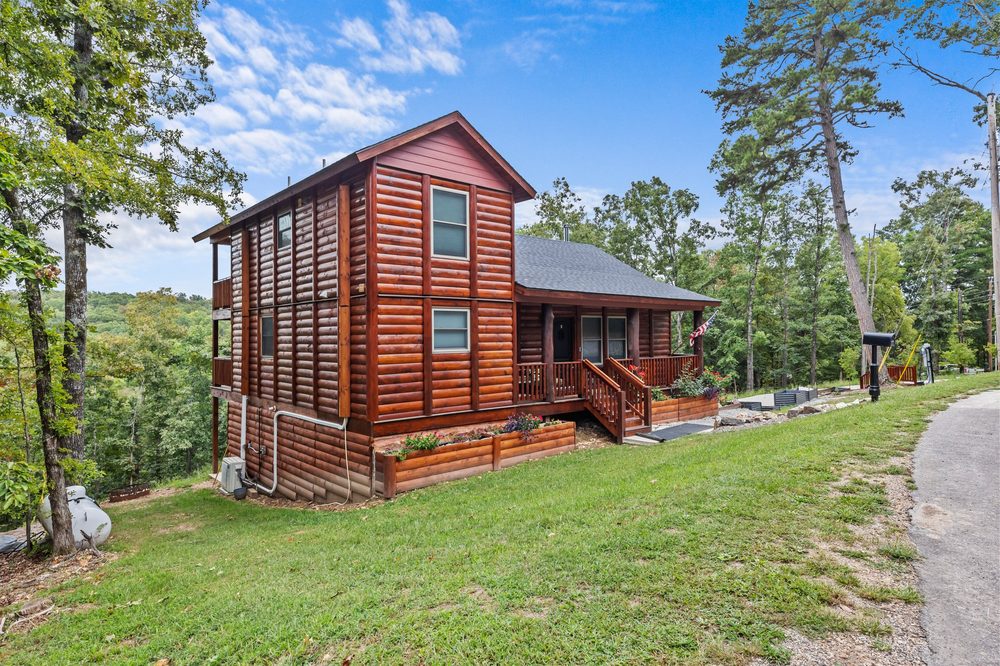 Cabin exterior in the woods